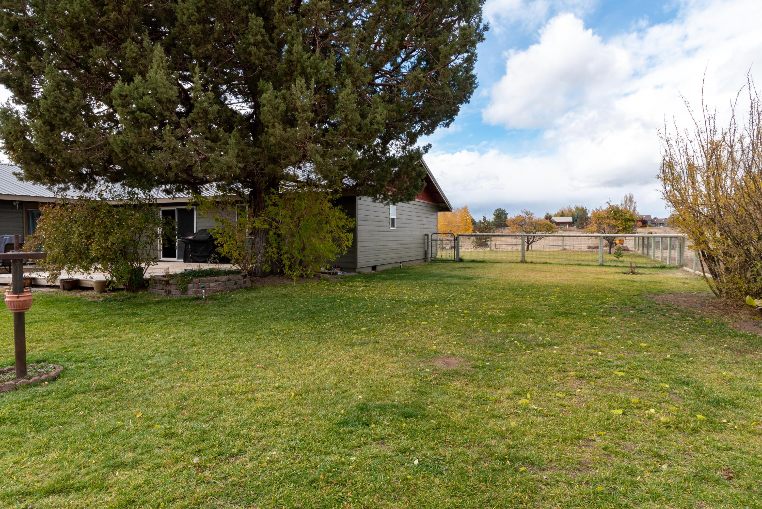 61136 Ropp Lane Bend, OR 97702 - Photo 43 of 75 DSC_5816