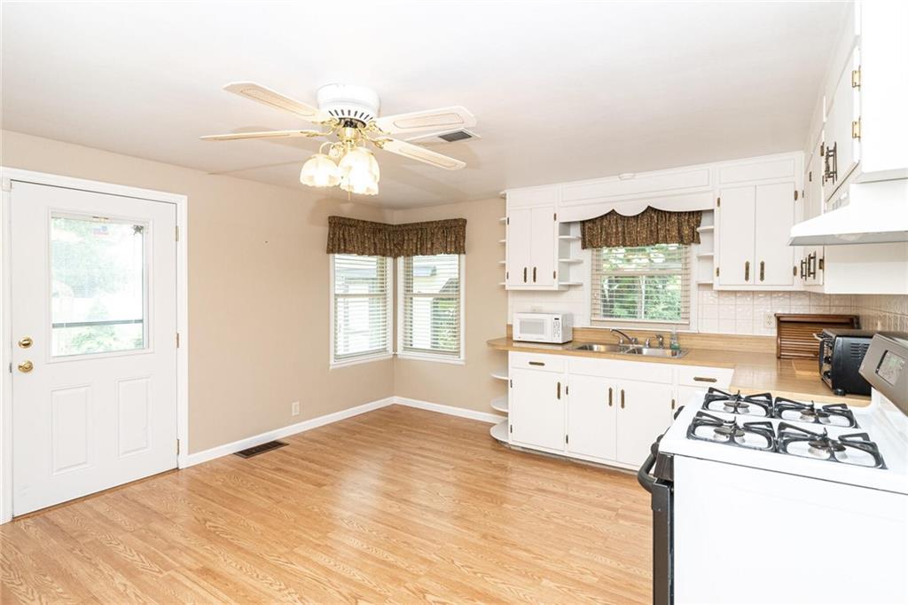 42 South Scatterfield Road Anderson, IN 46012 - Photo 8 of 31