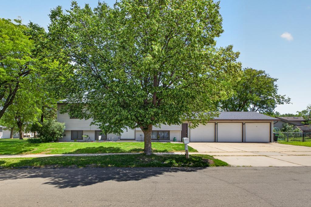 1804 9th Avenue Southeast Rochester, MN 55904 - Photo 1 of 33