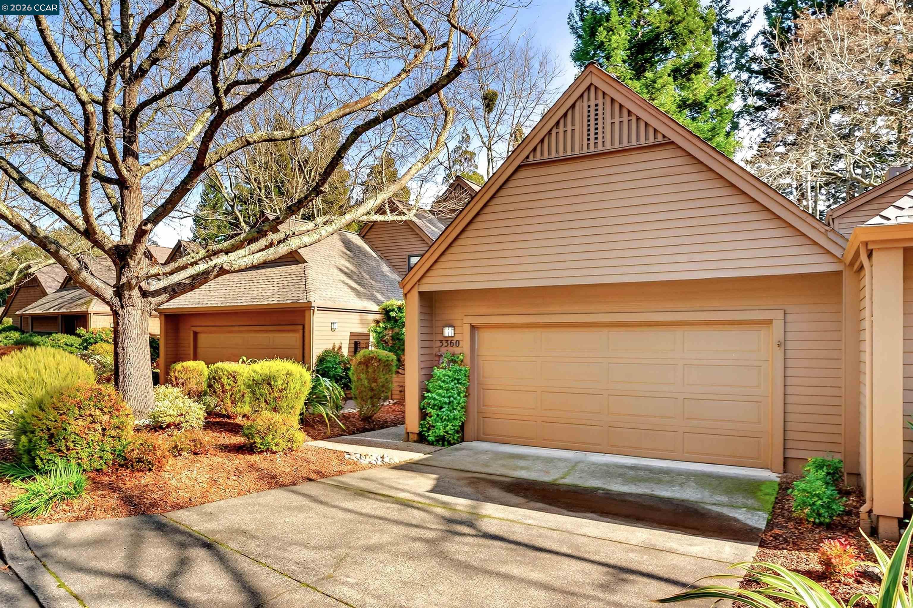 3360 Parker Hill Road Santa Rosa, CA 95404 - Photo 3 of 35