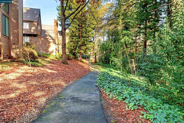 $559,999 | 3360 Parker Hill Road, Santa Rosa, CA 95404