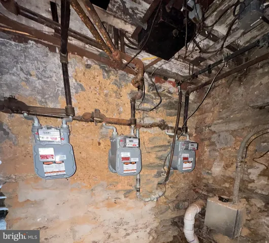 $284,900 | 6604 Woodland Avenue, Philadelphia, PA 19142