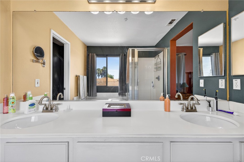 807 Lomond Drive Riverside, CA 92508 - Photo 32 of 47 Dual sinks and lots of counter and storage space.