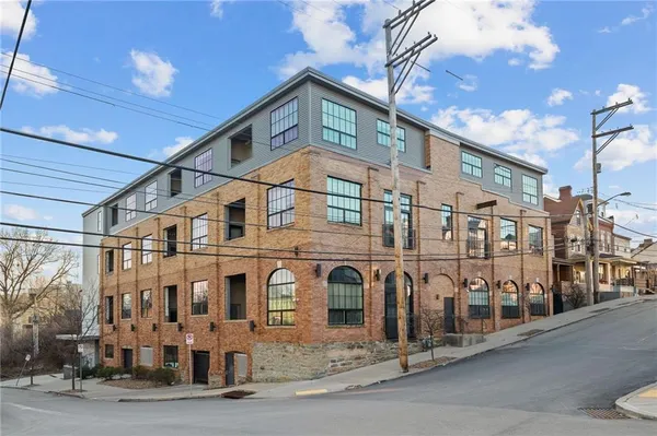 $650,000 | 622 Gross Street, Unit 106, Pittsburgh, PA 15224