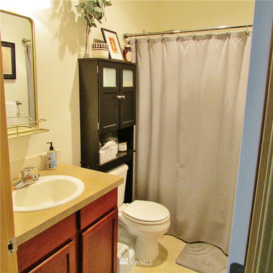 4469 Roxanna Loop Southeast Lacey, WA 98503 - Photo 8 of 11 Gallery Image 8