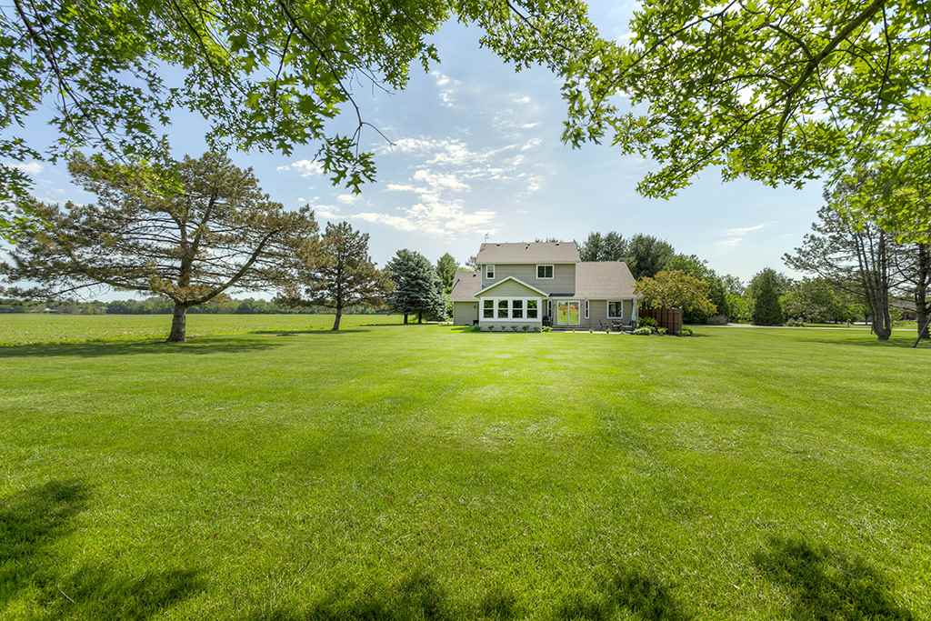 9918 Rivers Bend Drive Roscoe, IL 61073 - Photo 3 of 31 Gallery Image 3
