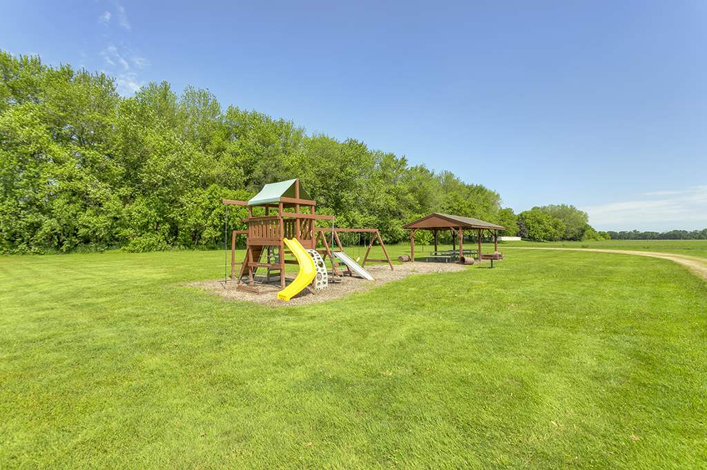 9918 Rivers Bend Drive Roscoe, IL 61073 - Photo 5 of 31 Gallery Image 5