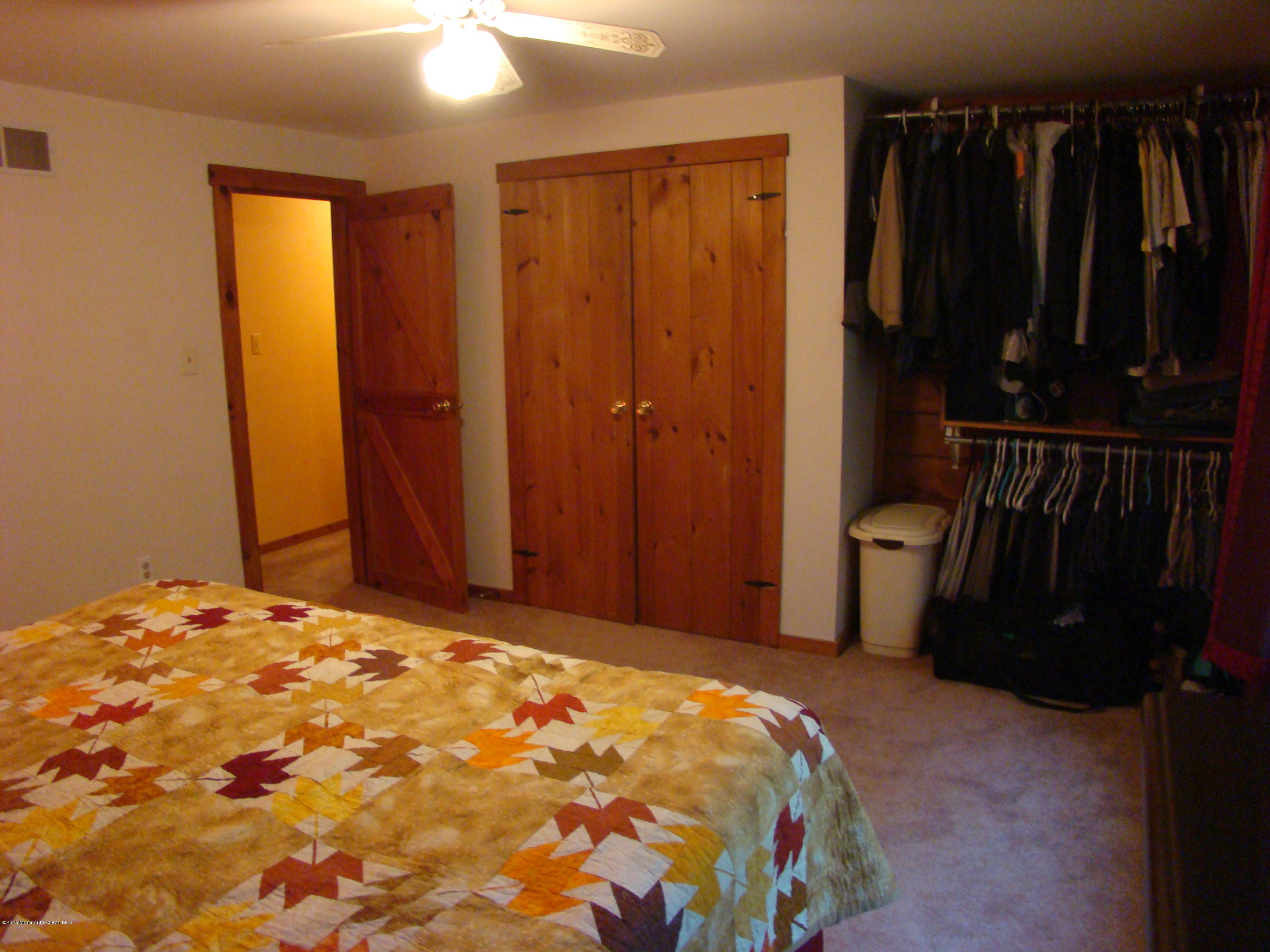 185 Long Swamp Road New Egypt, NJ 08533 - Photo 14 of 29 DSC08875