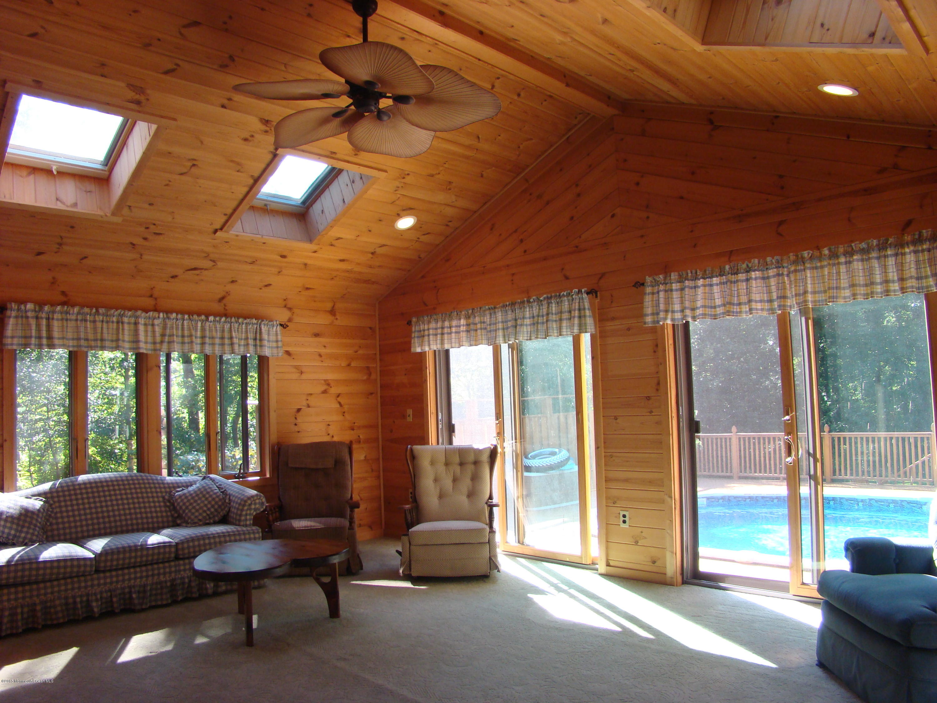 185 Long Swamp Road New Egypt, NJ 08533 - Photo 8 of 29 DSC08845