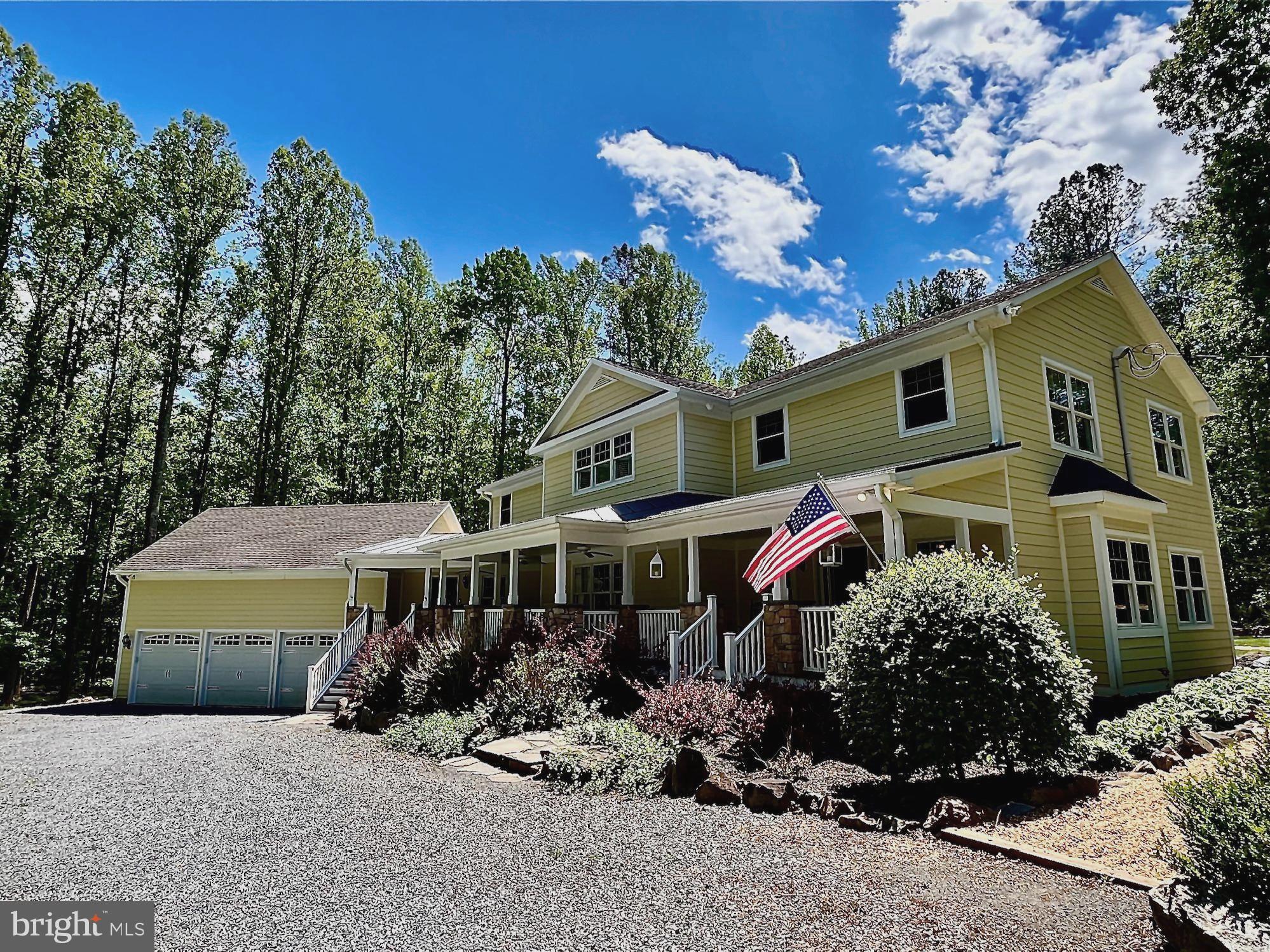 5800+ SF, covered porch, salt water pool & pond