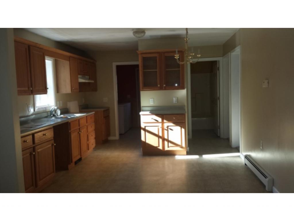 77 Farmer Road Hooksett, NH 03106 - Photo 5 of 12