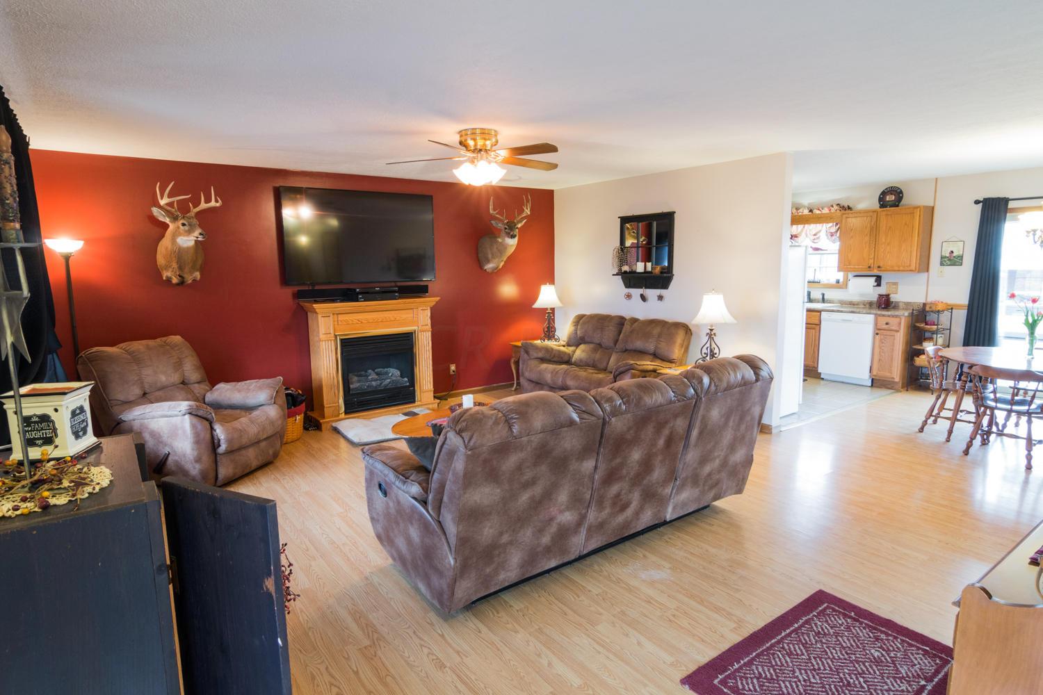13875 Lohr Road Mount Vernon, OH 43050 - Photo 14 of 39