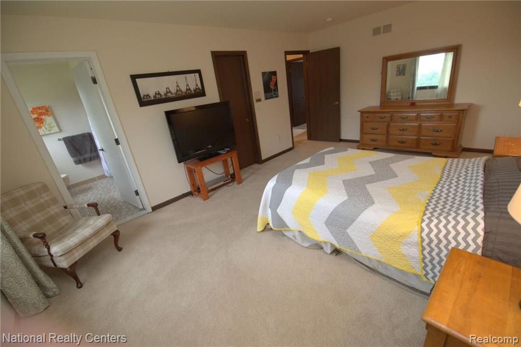 576 Middlebury Lane Rochester Hills, MI 48309 - Photo 21 of 36