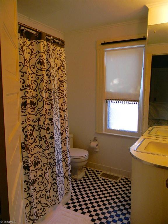 905 Johnson Street High Point, NC 27262 - Photo 17 of 30 Gallery Image 17