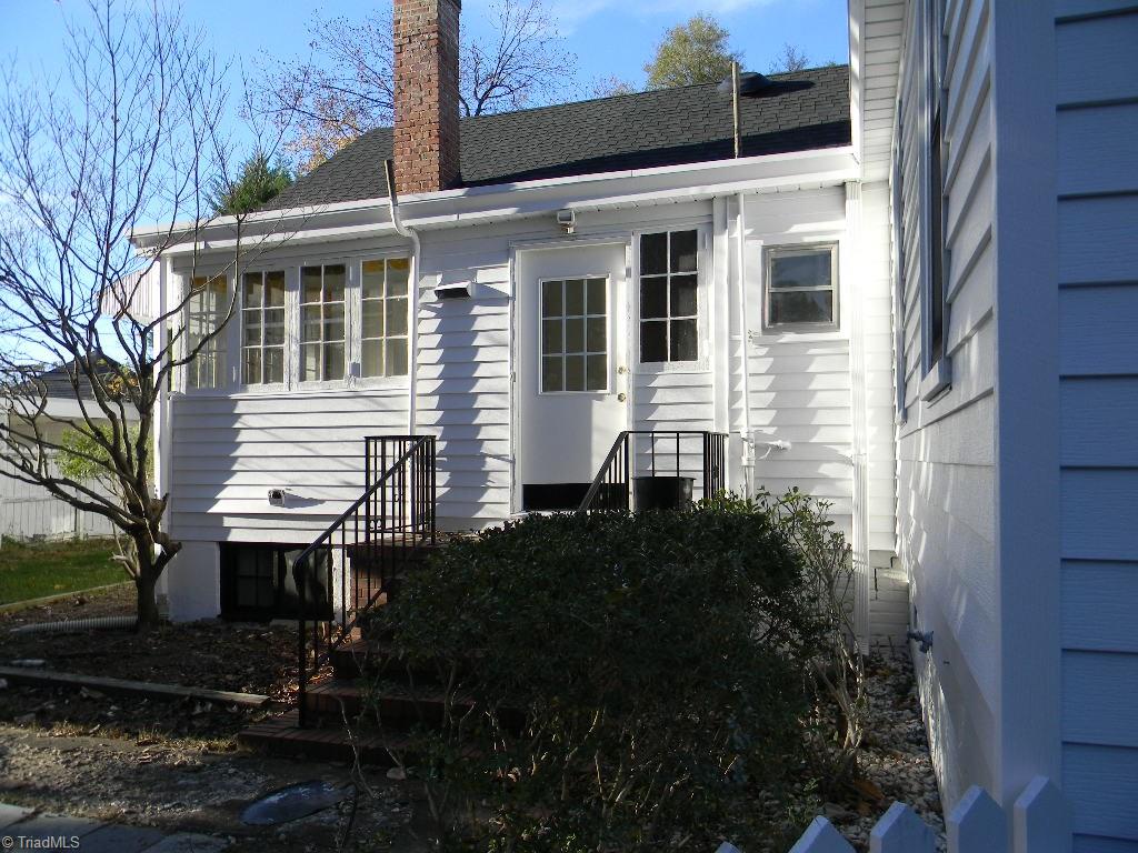 905 Johnson Street High Point, NC 27262 - Photo 3 of 30 Gallery Image 3