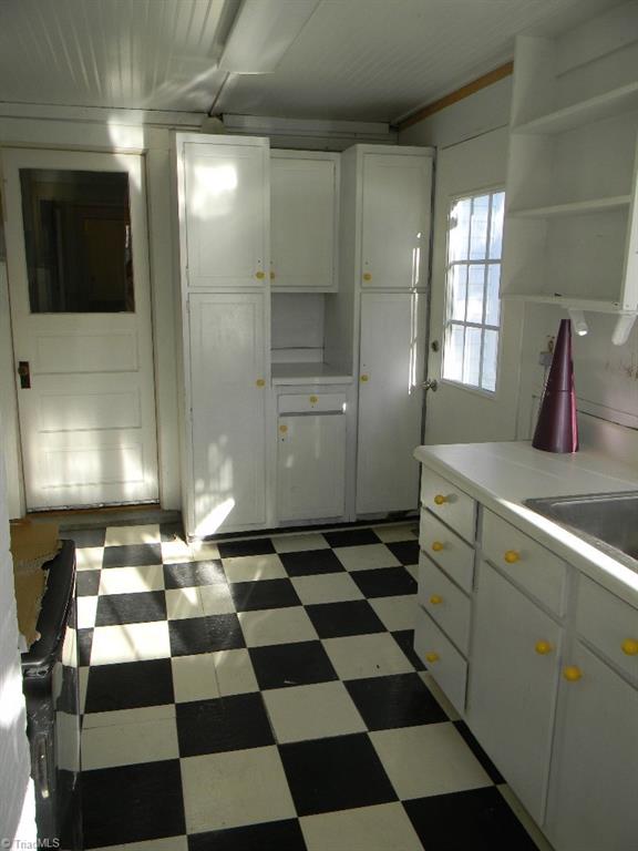 905 Johnson Street High Point, NC 27262 - Photo 26 of 30 Gallery Image 26