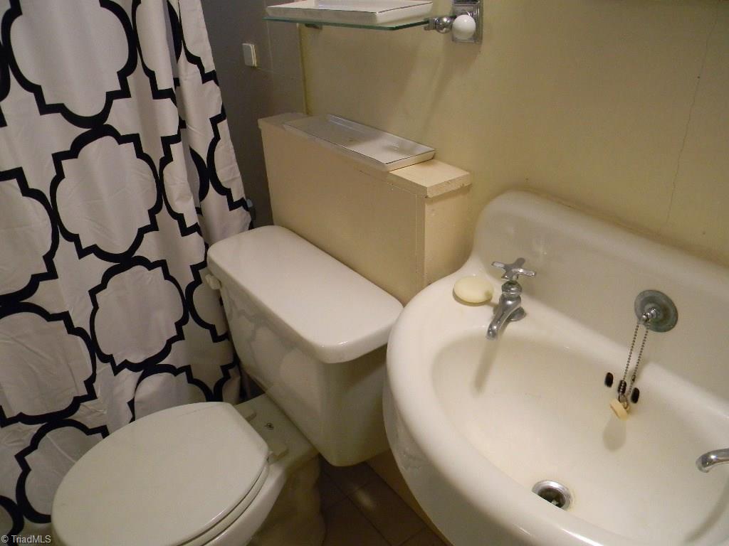 905 Johnson Street High Point, NC 27262 - Photo 30 of 30 Gallery Image 30