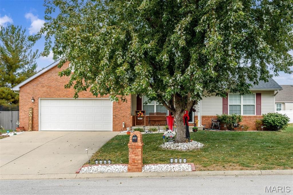 1446 Willoughby Drive O'Fallon, IL 62269 - Photo 2 of 39