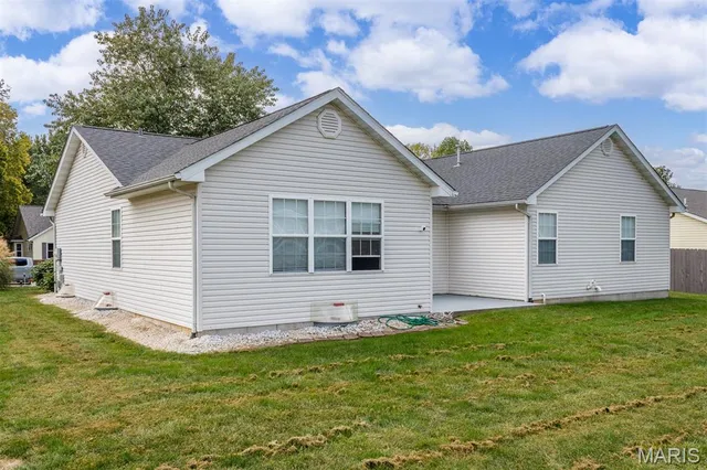 $349,900 | 1446 Willoughby Drive, O'Fallon, IL 62269