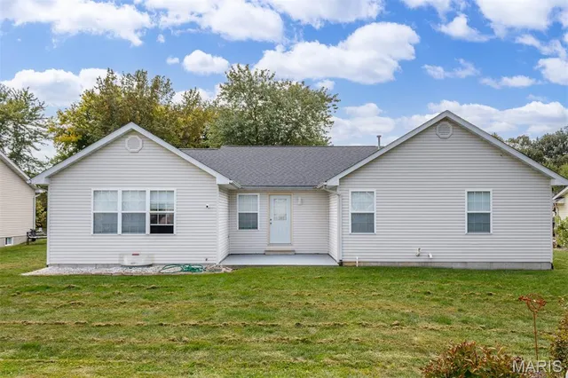 $349,900 | 1446 Willoughby Drive, O'Fallon, IL 62269