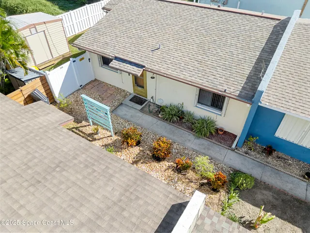 $370,000 | 208 Cleveland Avenue, Cocoa Beach, FL 32931