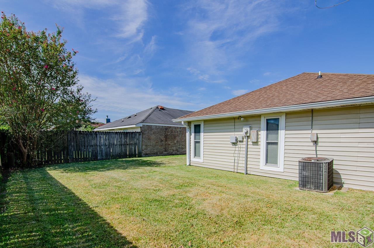 1819 Myrtle Ridge Drive Baton Rouge, LA 70816 - Photo 12 of 13