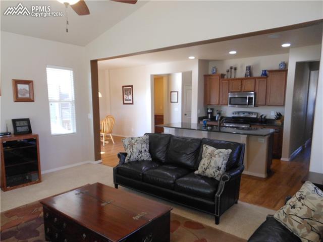 967 Spectrum Loop Colorado Springs, CO 80921 - Photo 6 of 36 Gallery Image 6