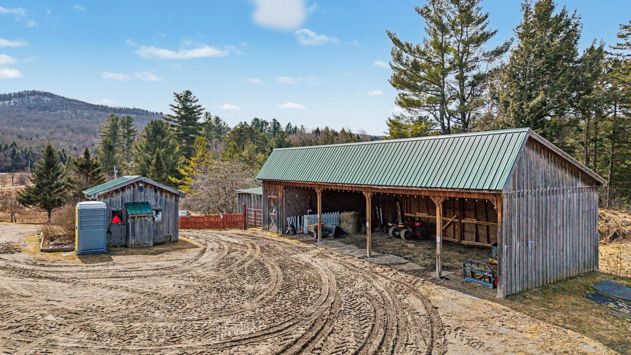 984 Pollander Road Cambridge, VT 05464 - Photo 6 of 56 Gallery Image 6