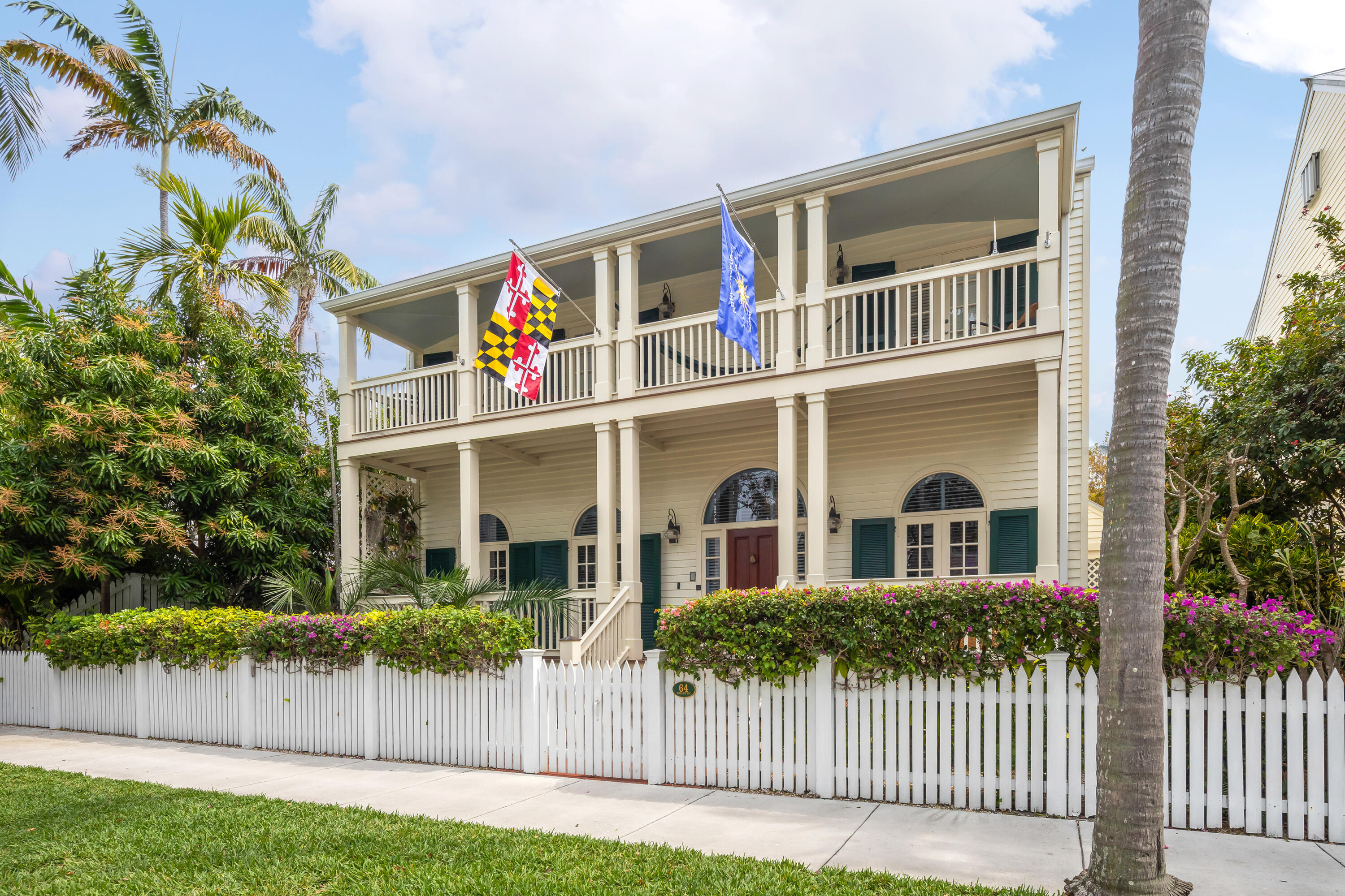 64 Front Street Key West, FL 33040 - Photo 4 of 57 front view of a house
