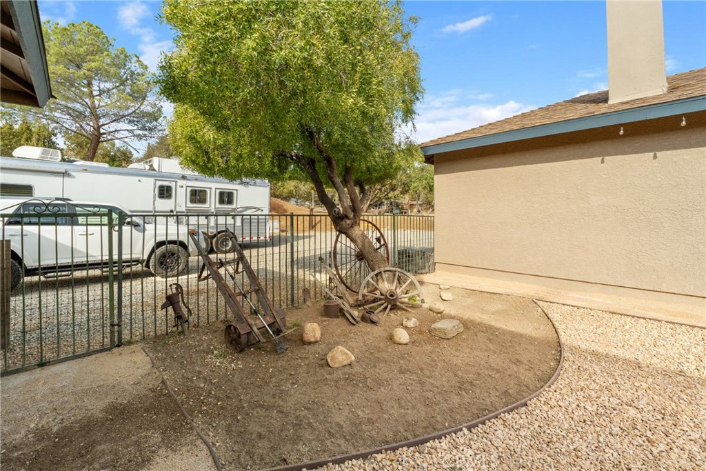 6535 Juniper Crest Road Agua Dulce, CA 91390 - Photo 44 of 70