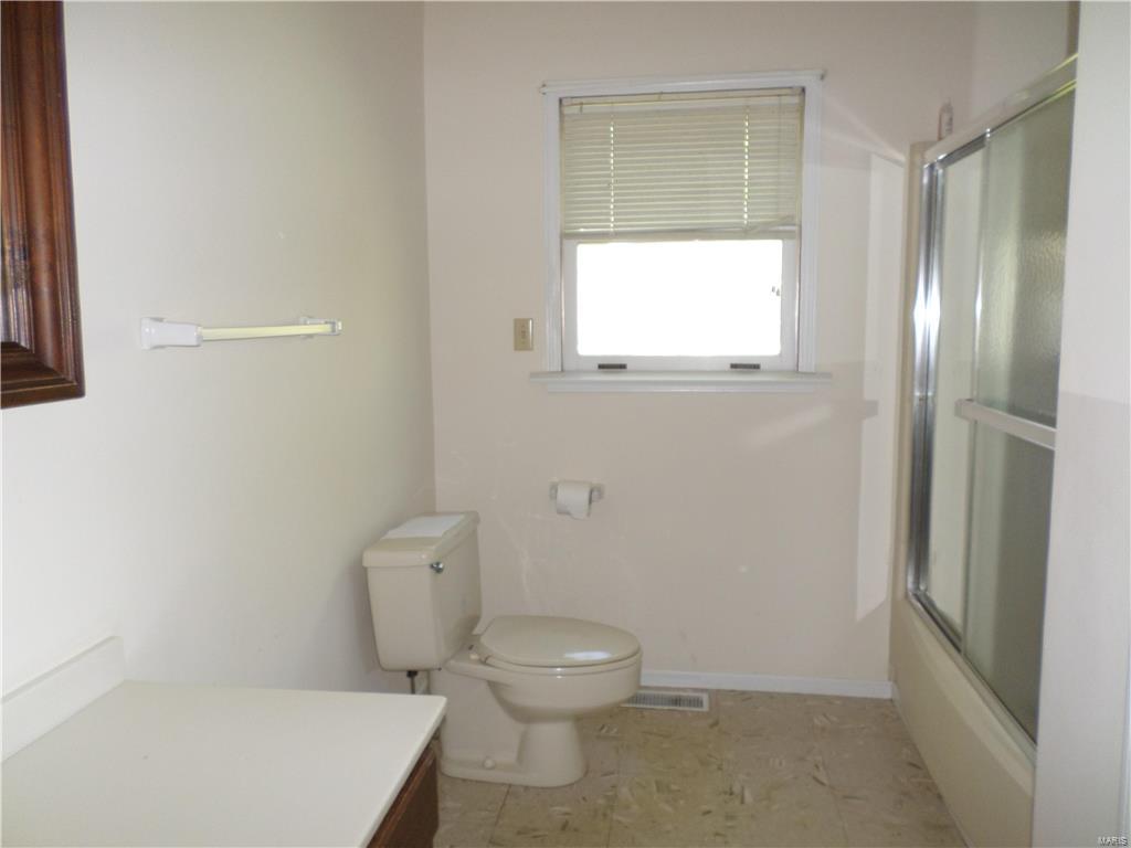 2701 Yaeger Road St. Louis, MO 63129 - Photo 12 of 26 Gallery Image 12