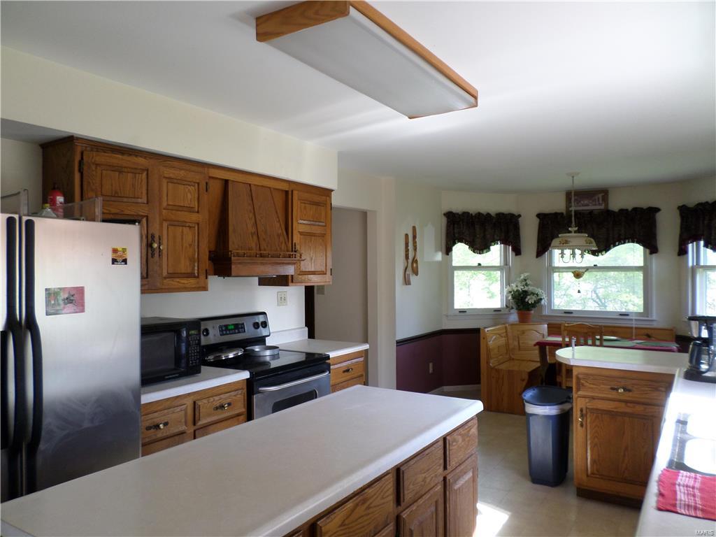 2701 Yaeger Road St. Louis, MO 63129 - Photo 6 of 26 Gallery Image 6