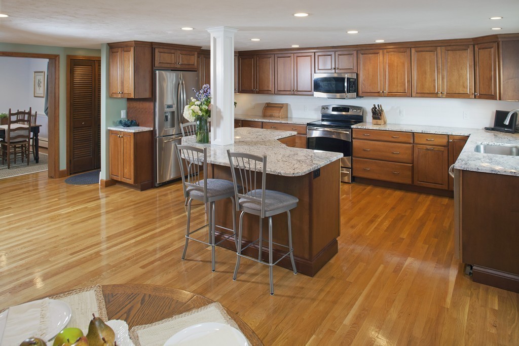 52 Simon Hill Road Norwell, MA 02061 - Photo 6 of 20 Gallery Image 6