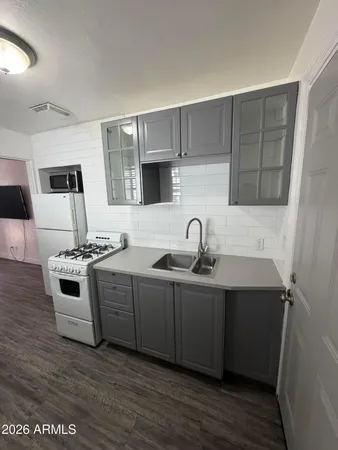 $1,400 | 712 West Taylor Street, Unit 4, Phoenix, AZ 85007