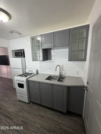 $1,450 | 712 West Taylor Street, Unit 4, Phoenix, AZ 85007