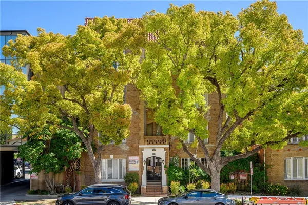 $1,550 | 228 South Kenwood Street, Unit 303, Glendale, CA 91205