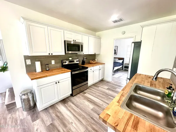 $579,000 | 700 Rathell Road, Lexington, MS 39095