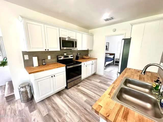 $579,000 | 700 Rathell Road, Lexington, MS 39095