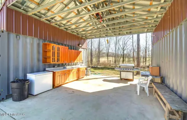 $579,000 | 700 Rathell Road, Lexington, MS 39095