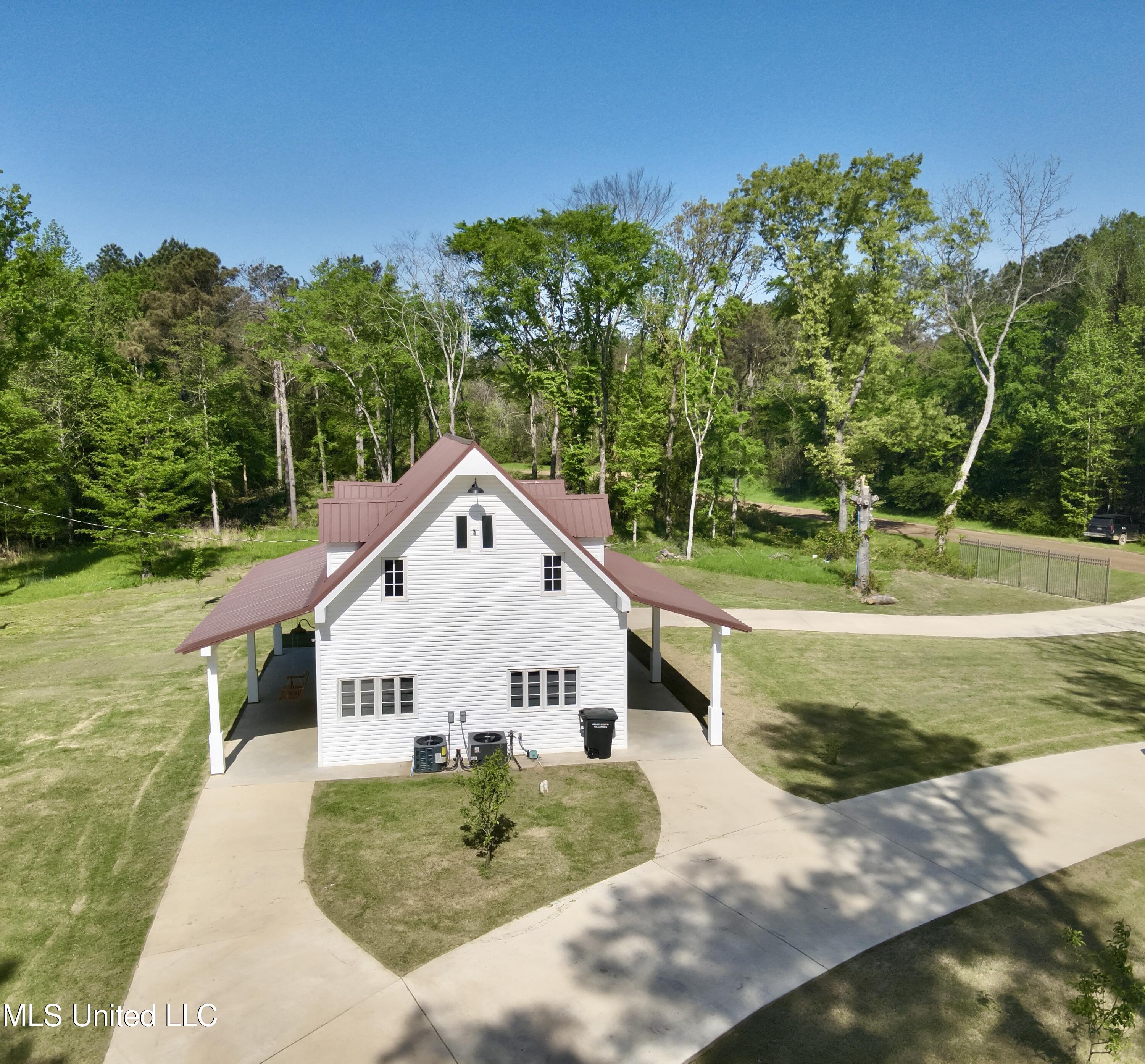 700 Rathell Road Lexington, MS 39095 - Photo 8 of 56 DJI_20250410100751_0006_V