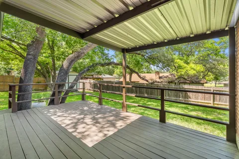$395,000 | 1110 Hollybluff Street, Austin, TX 78753