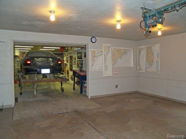 305 Lincoln Road Grosse Pointe, MI 48230 - Photo 19 of 20 Garage