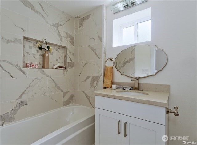 7809 South Sunnycrest Road Seattle, WA 98178 - Photo 10 of 21