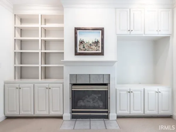 $499,000 | 712 Cobblestone Drive, Evansville, IN 47715