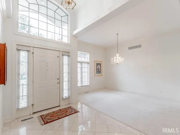 $499,000 | 712 Cobblestone Drive, Evansville, IN 47715
