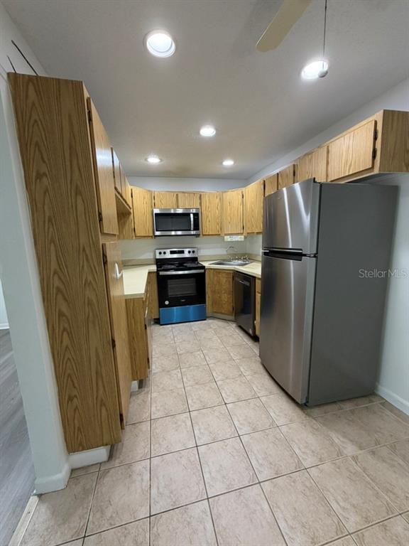 1322 South Pine Ridge Circle Sanford, FL 32773 - Photo 7 of 24