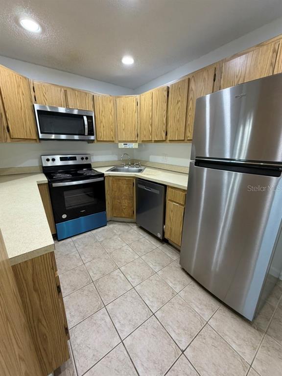 1322 South Pine Ridge Circle Sanford, FL 32773 - Photo 10 of 24