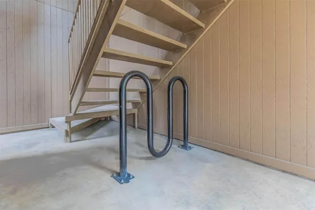 $1,050 | 4415 Avenue B, Unit 202, Austin, TX 78751