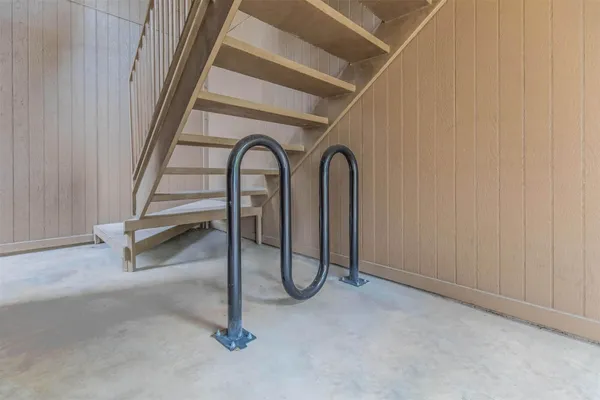 $799 | 4415 Avenue B, Unit 203, Austin, TX 78751