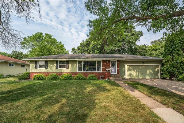 $395,000 | 12692 Monterey Avenue South, Savage, MN 55378